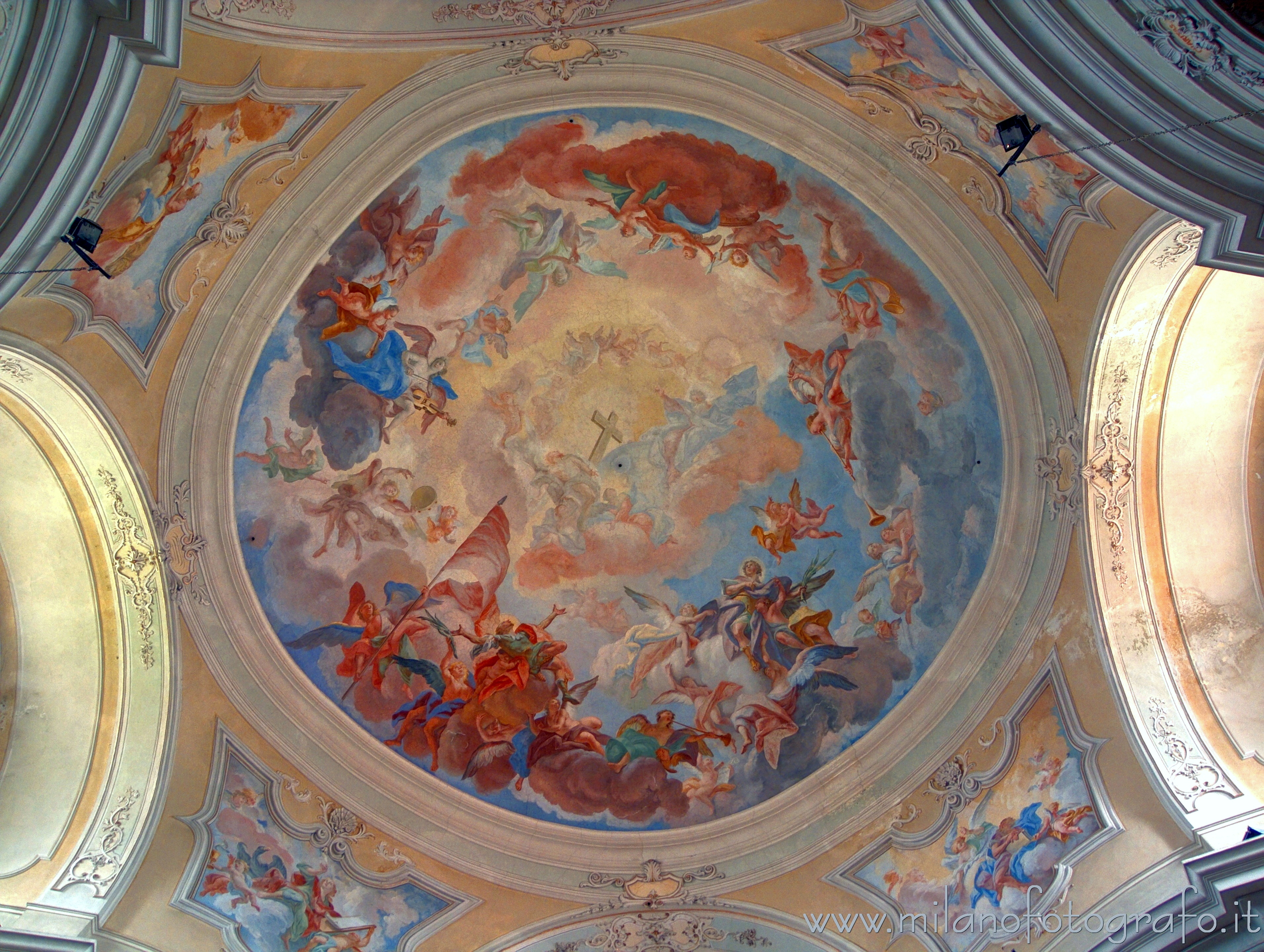 Siviano (Brescia) - Affreschi all'interno della cupola della Chiesa dei santi Faustino e Giovita